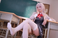 白丝课间